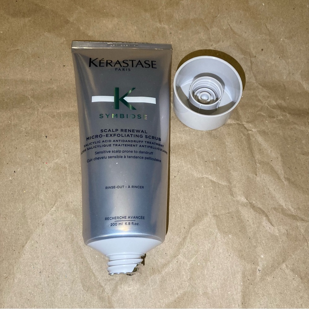 Kerastase scalp scrub (exp 12/2024)